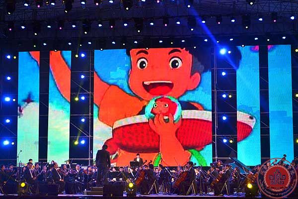 我院2013级新生应邀参加“长城森林艺术节”