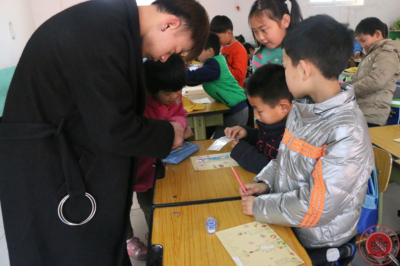 【红烛行动】爱心支教之手工制作节日贺卡