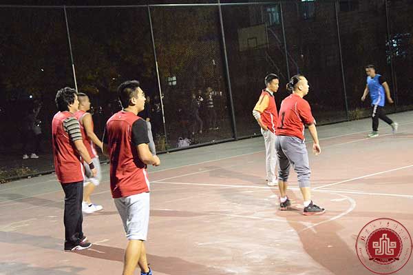 营造文明活泼的校园氛围 增进师生之间的情感交流