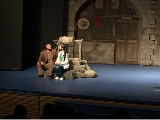 毕业大戏《黄土谣》第四场，观众热情依然不减