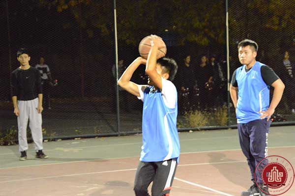 营造文明活泼的校园氛围 增进师生之间的情感交流