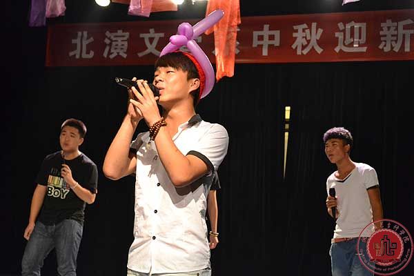 我院文化产业管理系中秋迎新联欢晚会圆满落幕 我院文化产业管理系中秋迎新联欢晚会圆满落幕