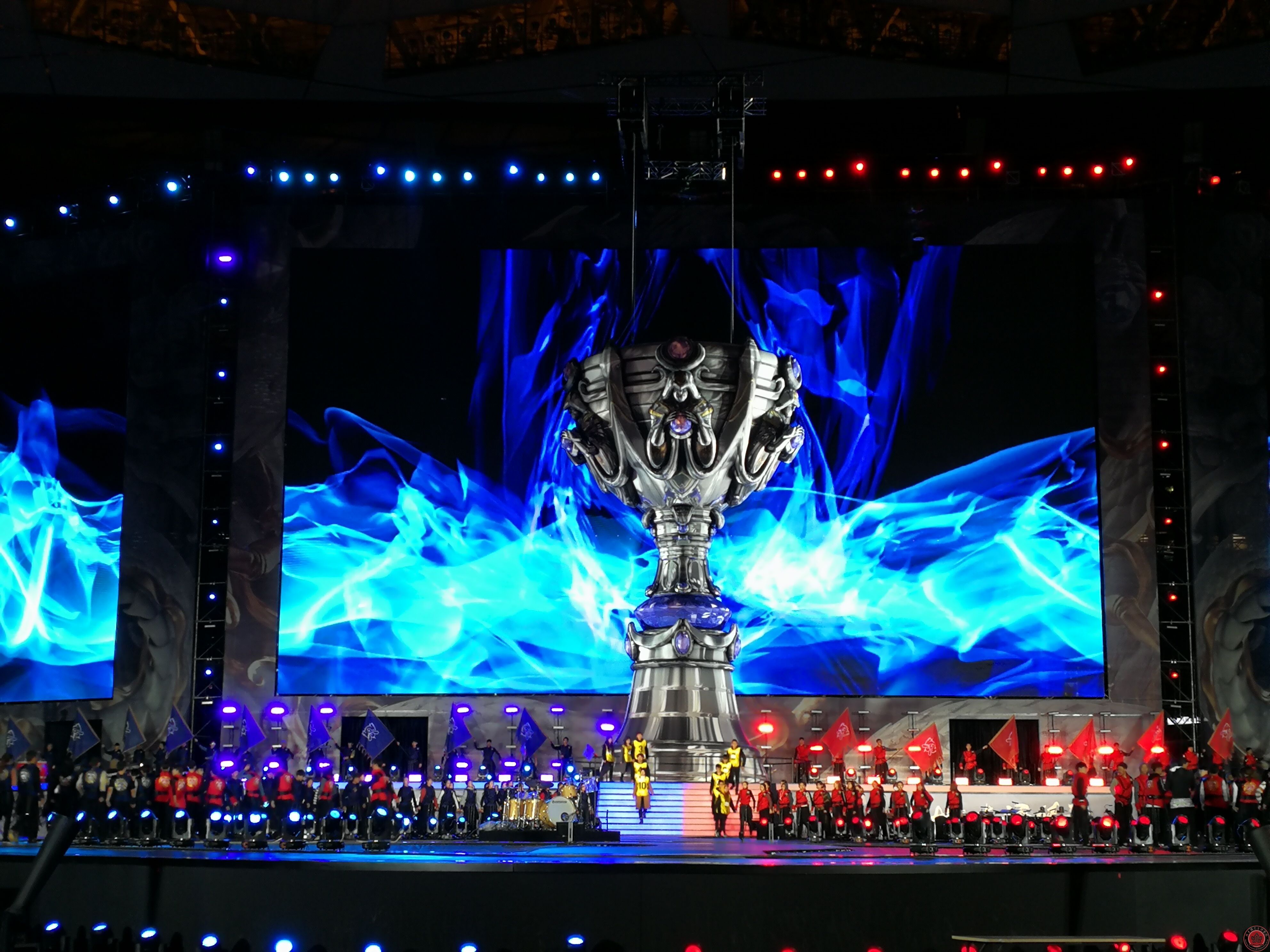 英雄联盟S7鸟巢开幕,我院舞蹈团倾情助演 英雄联盟S7鸟巢开幕,我院舞蹈团倾情助演