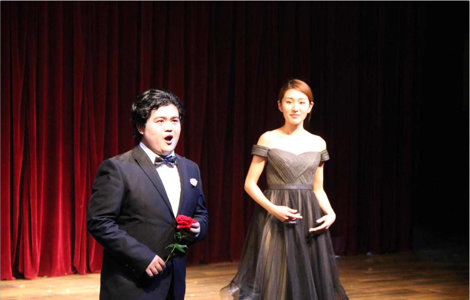 王琳声乐班“感恩的心,感谢有你”主题音乐会圆满落幕 王琳声乐班“感恩的心,感谢有你”主题音乐会圆满落幕