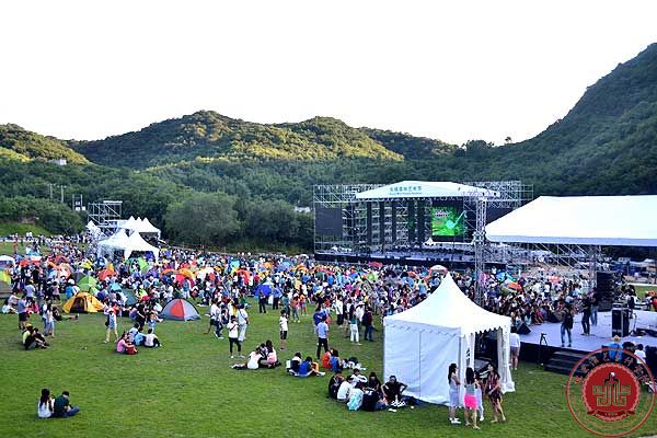 我院2013级新生应邀参加“长城森林艺术节”