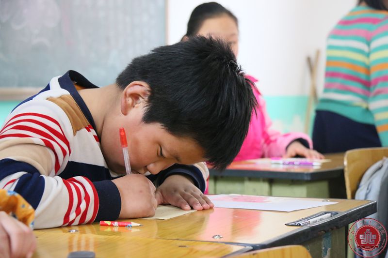 【红烛行动】爱心支教之手工制作节日贺卡