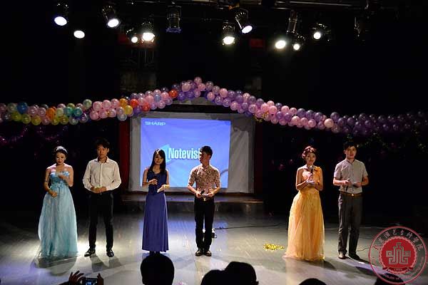 影视编导系与美术系携手欢庆中秋