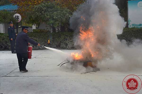 我院组织消防安全演练 我院组织消防安全演练