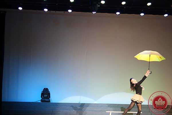 播音主持系《请记得最初真心》主题演出会在演艺中心举行