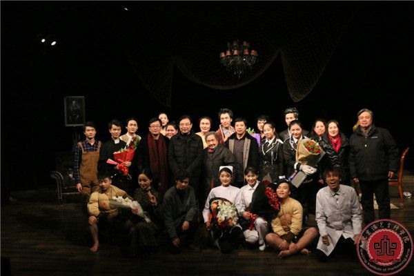 话剧《物理学家》在北演小剧场隆重上演