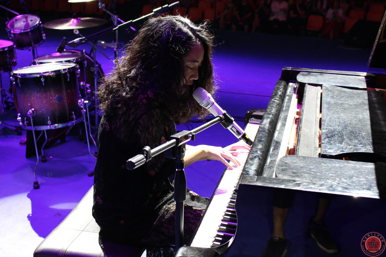 美国伯克利音乐学院中美音乐人交流分享会在北演剧场举行