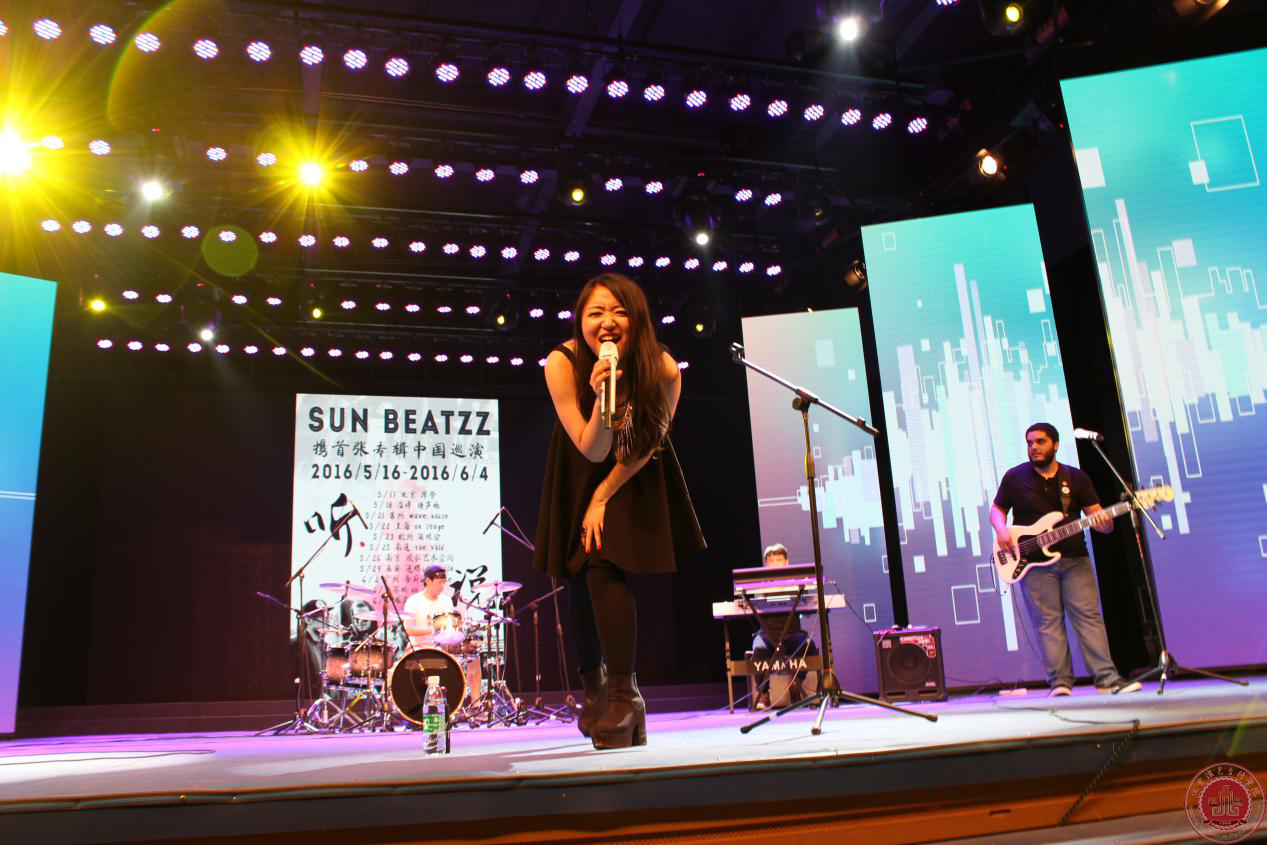 美国伯克利音乐学院中美音乐人交流分享会在北演剧场举行